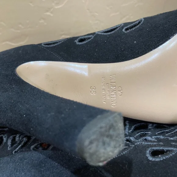 Valentino Garavani Black Suede Laser Cut Ankle Boots, Size 38 - Picture 8 of 14